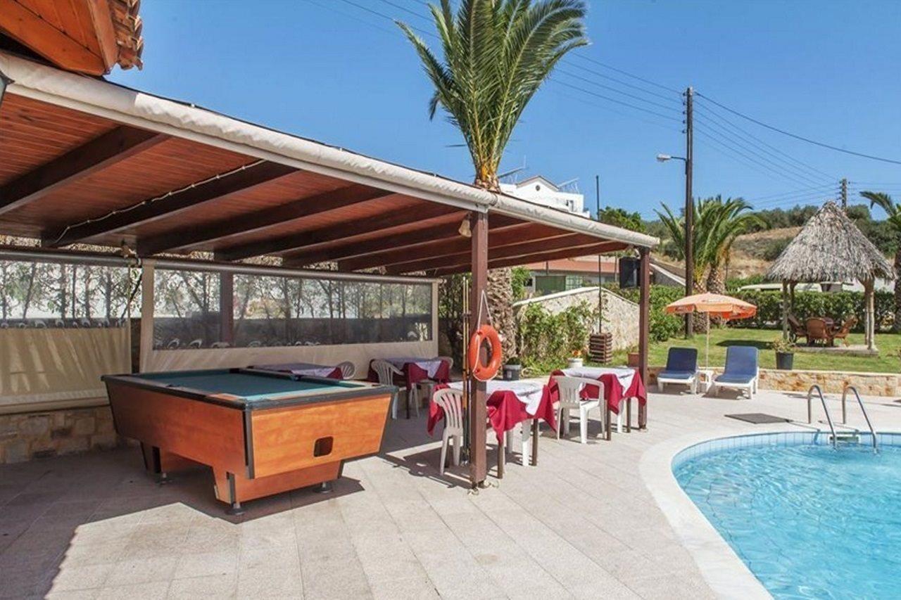 Ifigenia Apartments Hersonissos  Exteriör bild