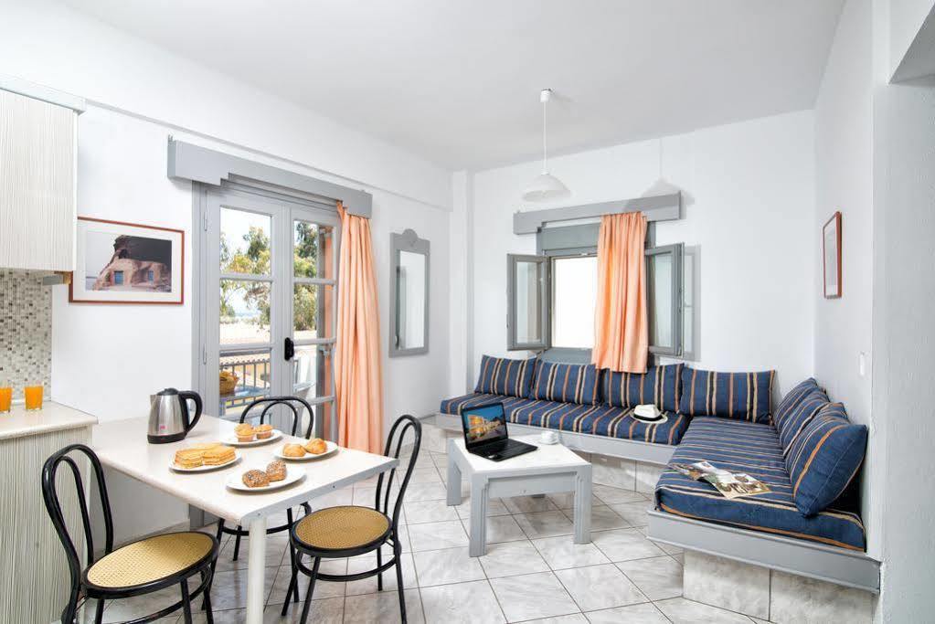Ifigenia Apartments Hersonissos  Exteriör bild